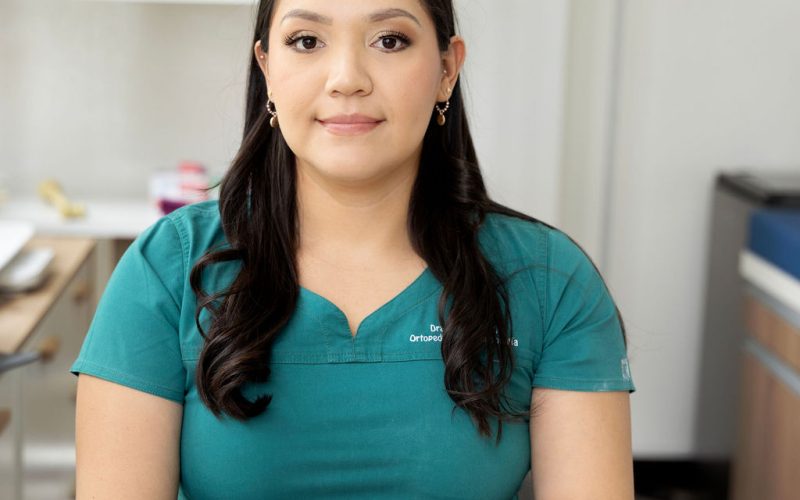 Tebo-traumatólogos-cirugia-mano-codo-microcirugia-en-guatemala-1